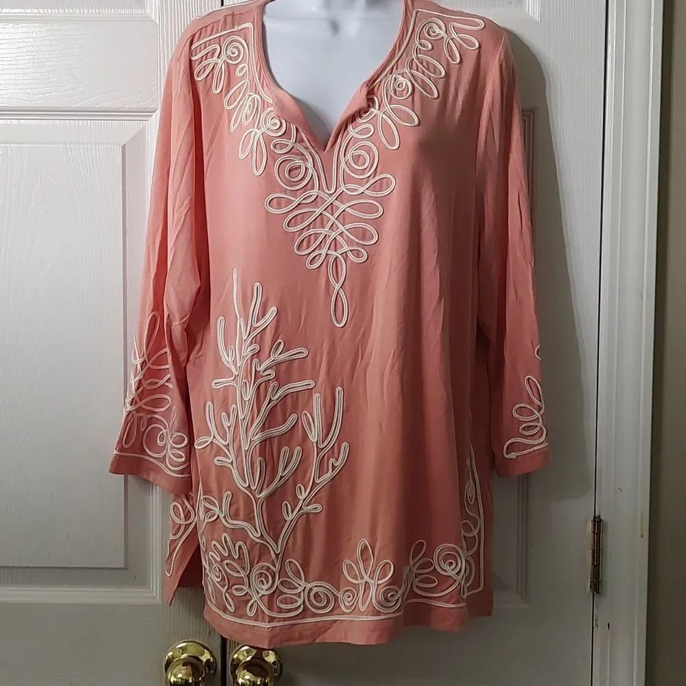 Bua Bua women’s soft peachy pink beautiful shirt filagree stitching. Sz XL NWOT